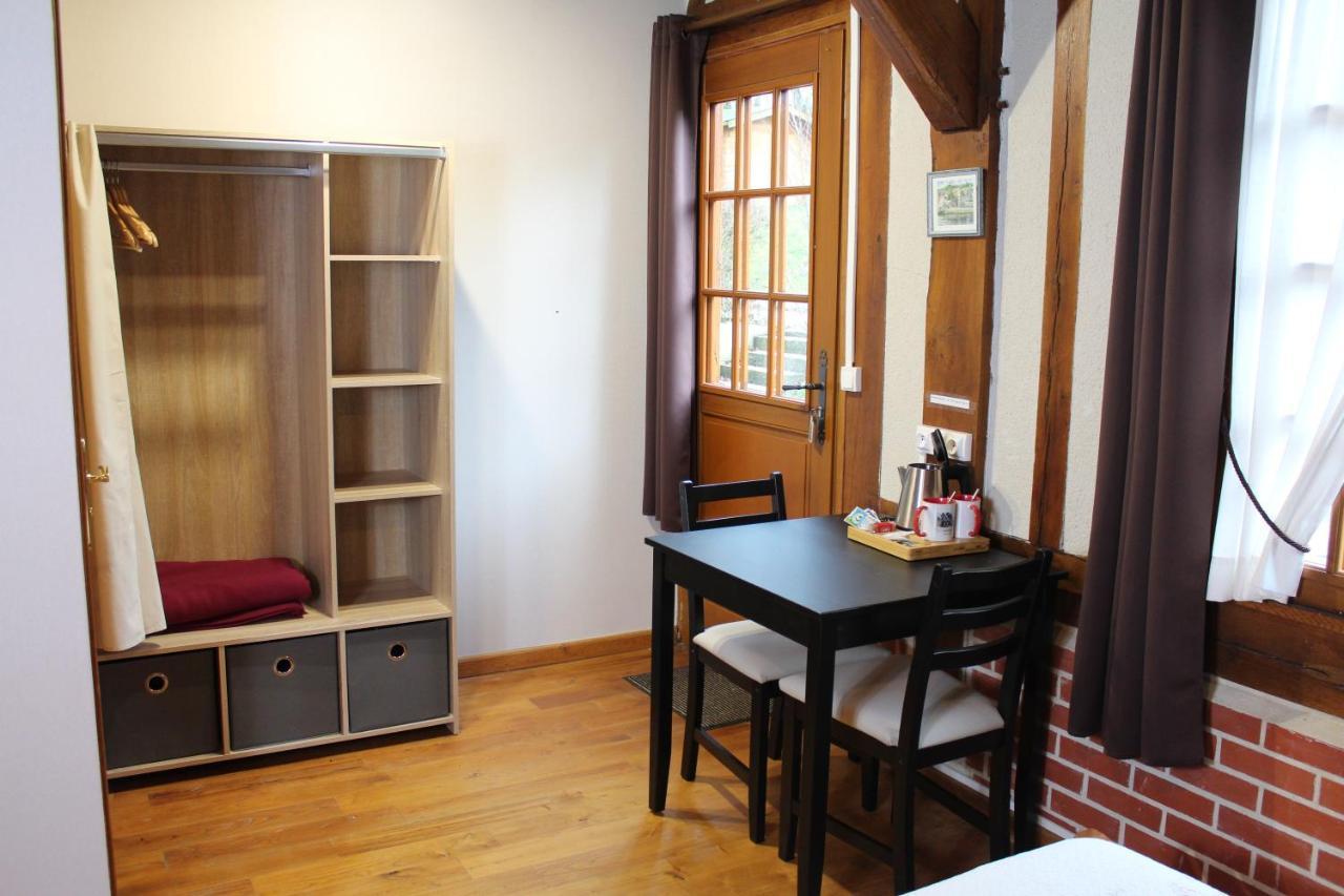 B&B Devalpierre Adult Only Glanville Buitenkant foto