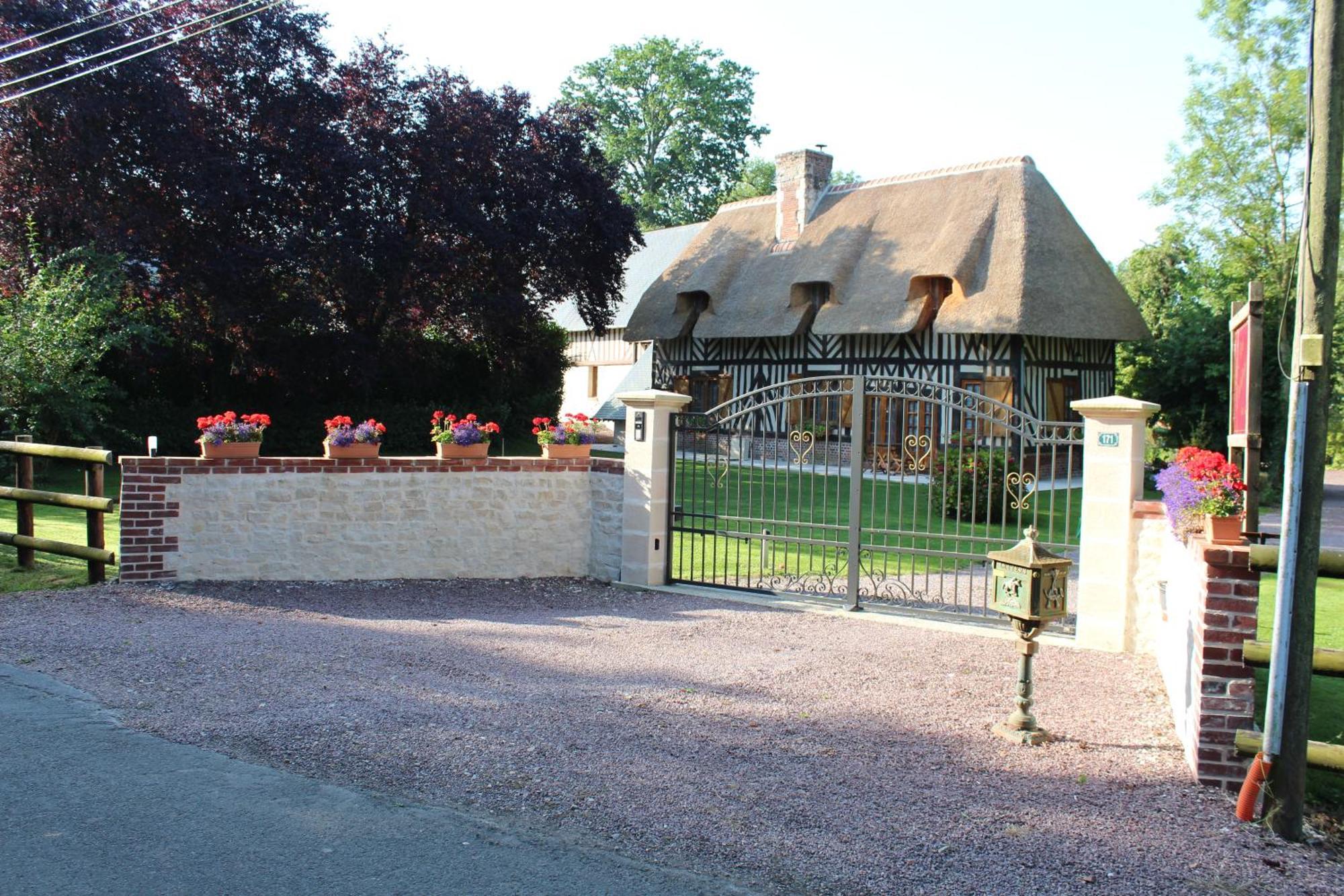 B&B Devalpierre Adult Only Glanville Buitenkant foto