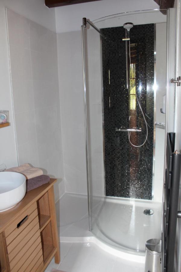 B&B Devalpierre Adult Only Glanville Buitenkant foto